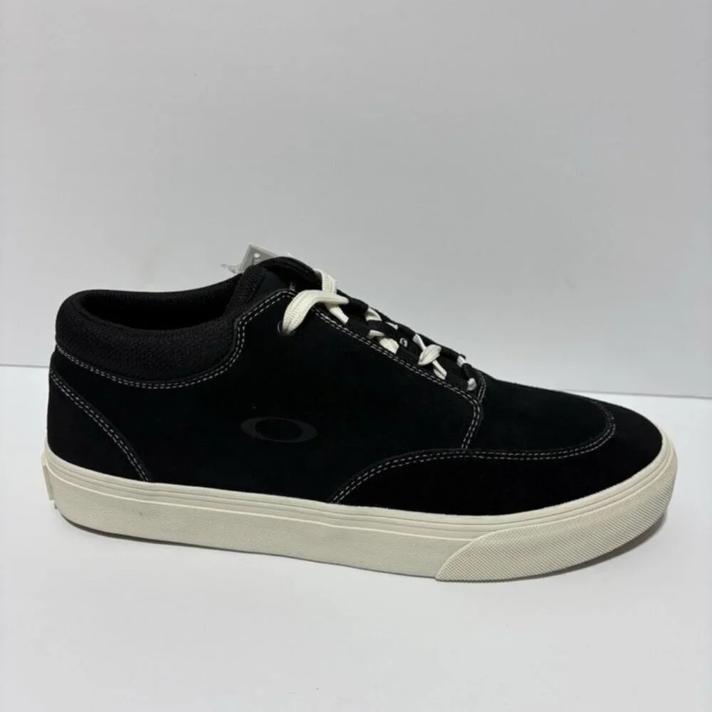 Oakley Men’s Banks Low Canvas Sneakers Black, Size 9.5 M